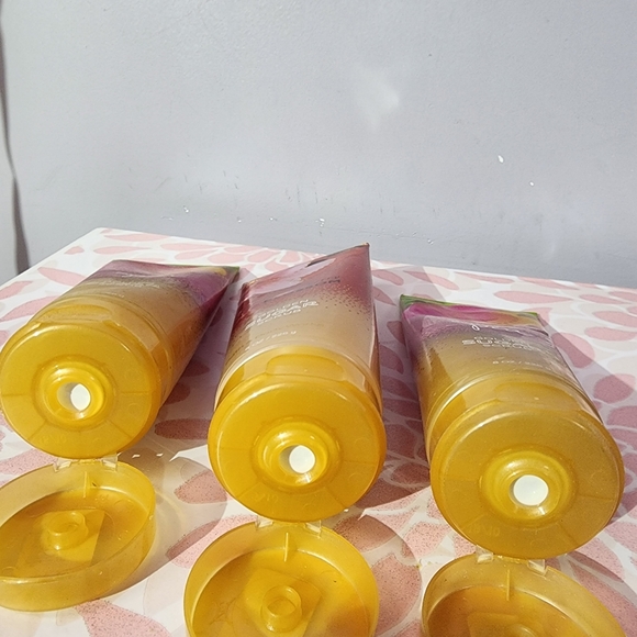 Bath & Body Works Bath & Body Bath Body Works Golden Sugar Scrub